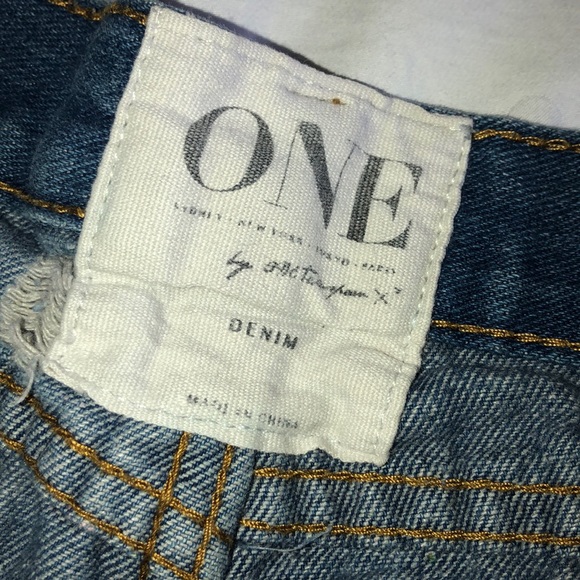 One Teaspoon Shorts - Picture 3 of 4